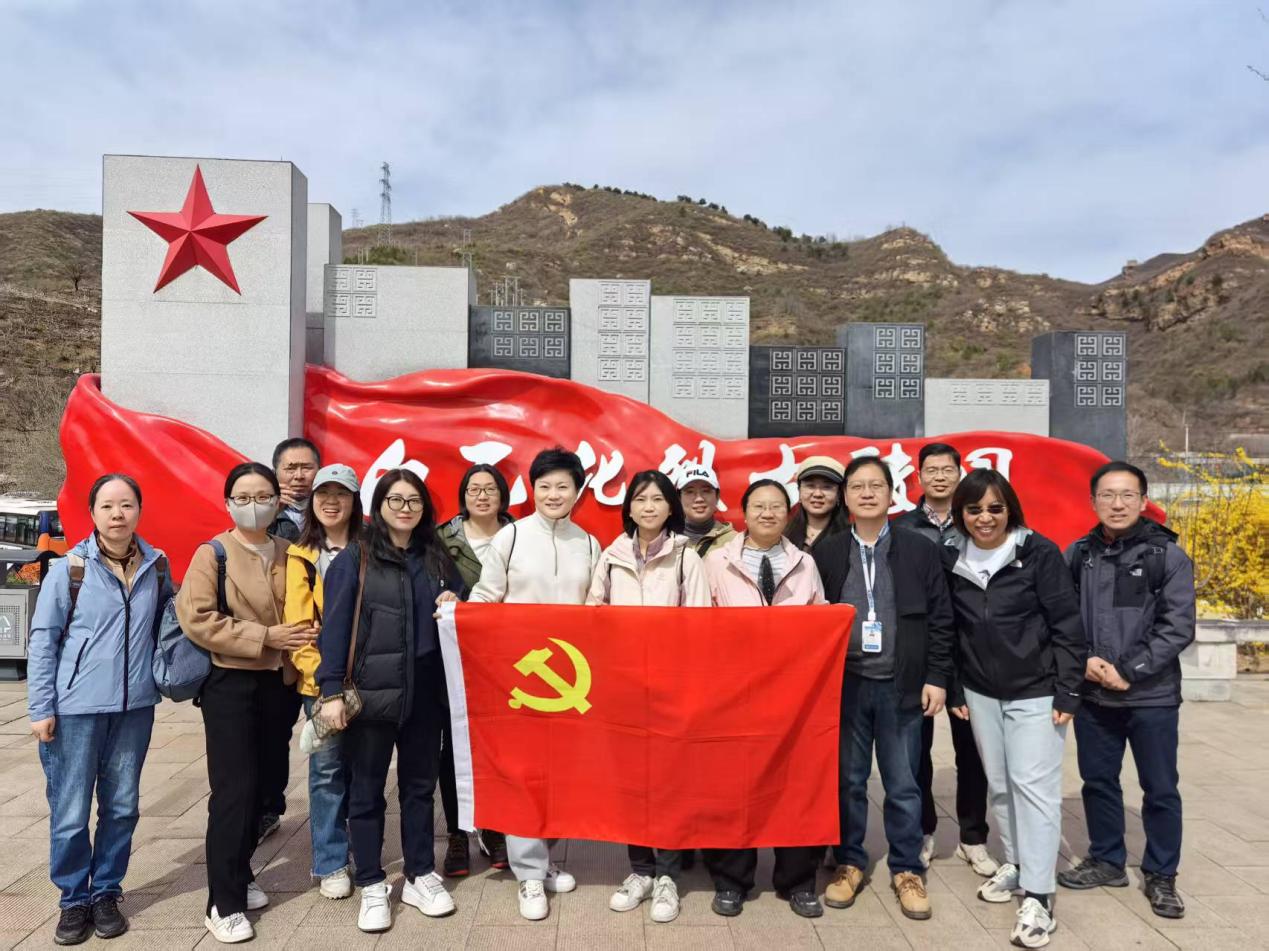 二室党总支组织参观白乙化烈士纪念馆及烈士陵园活动